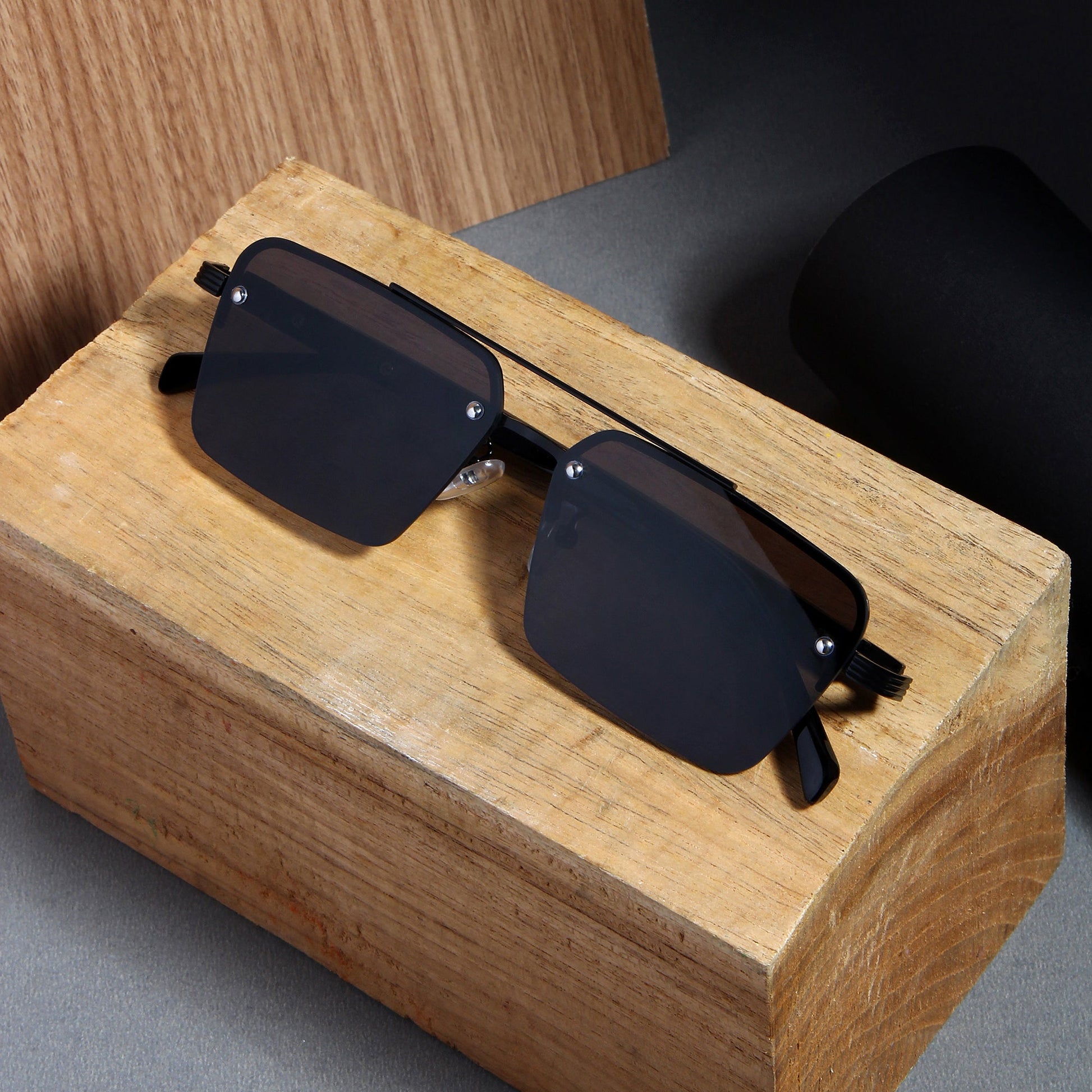 SP2349 Black Rectangle Sunglasses